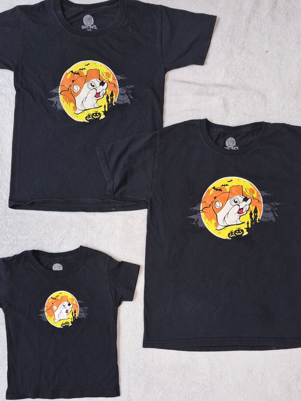 Buc-ee's Kids Halloween Shirts Lot Matching Sibling Set 2T Youth S Youth M